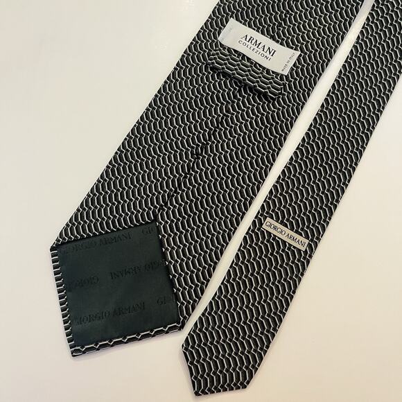 Giorgio Armani Collezioni Silk Tie Mens 53.5x3.75" Forest Green Geometric Italy - Picture 8 of 11